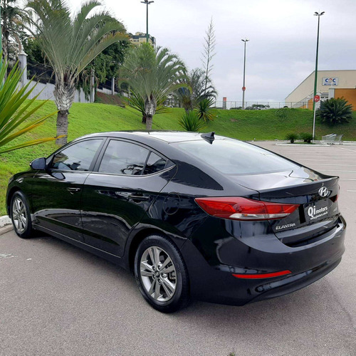 Hyundai Elantra 2.0 16v Flex 4p Automático