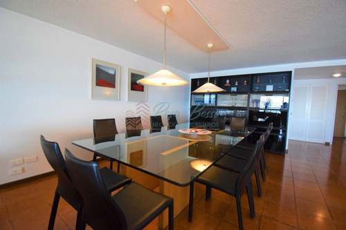 Imagen 4 de 30 de Hermoso Apto Para La Venta Frente Al Mar.