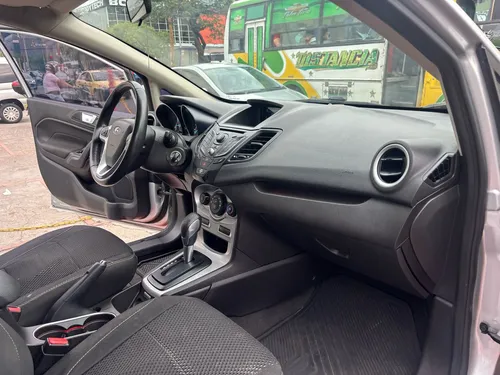 Ford Fiesta 1.6 Hatchback Se