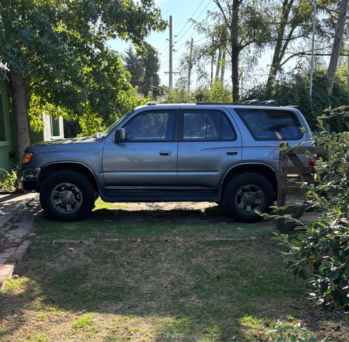 Toyota Hilux SW4 3.0 I Runner