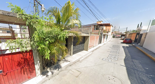 Casa De Recuperación Bancaria En Calle Paseo De La Normal, Col. Gabriel Tepepa, Cuautla, Morelos. ¡no Se Aceptan Créditos!