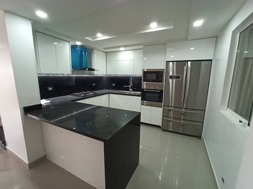 Imagen 11 de 19 de Marisol Castro Vende Townhouse En El Remanso | San Diego | Carabobo | Conjunto Residencial Brisas Del Valle | Foth-226 Marisol 04244923040