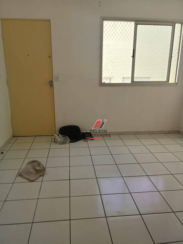 Imagem 8 de 13 de Apartamento Com 2 Dormitórios - Venda Por R$ 240.000,00 Ou Aluguel Por R$ 1.032,16/mês - Ayrosa - Osasco/sp - Ap0062
