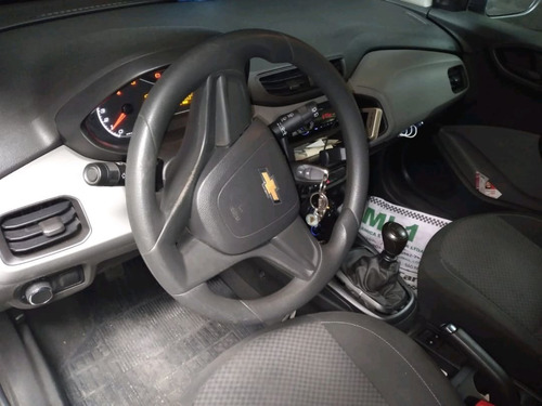 Imagem 7 de 8 de Chevrolet Onix Joy 1.0 8v Flex
