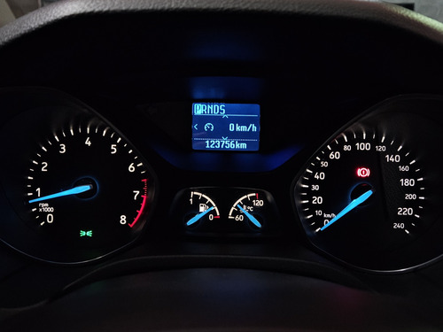 Ford Focus 2.0 SE PLUS 16V FLEX 4P POWERSHIFT