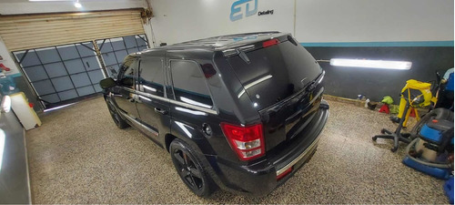 Imagen 10 de 25 de Jeep Grand Cherokee 2007 6.1 Srt-8 Hemi