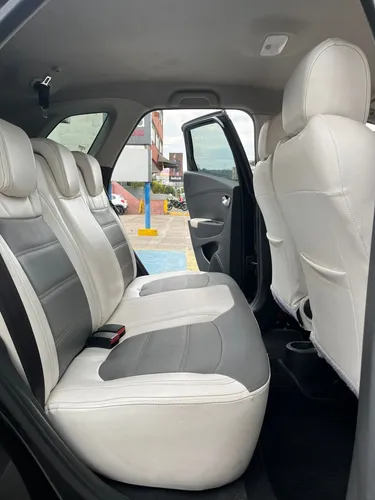 Renault Captur INTENS 2.0 AT