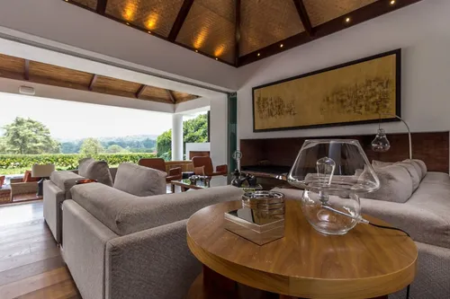 Casa En Venta Mas Terreno En Avandaro Valle De Bravo