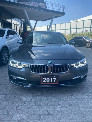 BMW Serie 3 2.0 330ia Luxury Line At