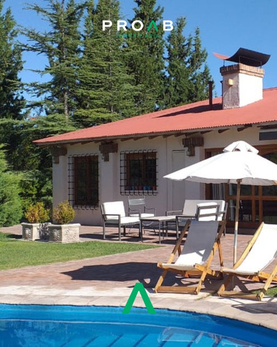Vendo Chalet Con Dos Cabañas
