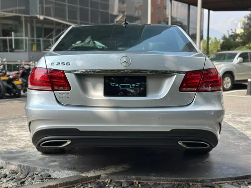 Mercedes-Benz Clase E 2.0 Cgi 211 hp