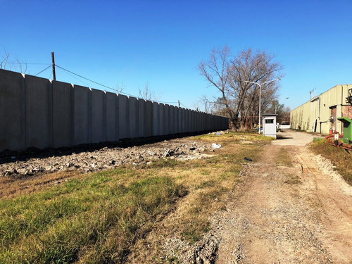Imagen 7 de 8 de Deposito En Quilmes 5000 M2 Fraccionable. Posibilidad De Ampliar.