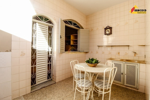 Imagem 20 de 27 de Casa Para Aluguel, 5 Quartos, 2 Suítes, 1 Vaga, São Sebastião - Divinópolis/mg - 34674