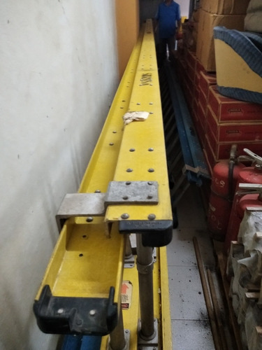 Escaleras De Fibra De Vidrio Telescópicas Marca Supulca.