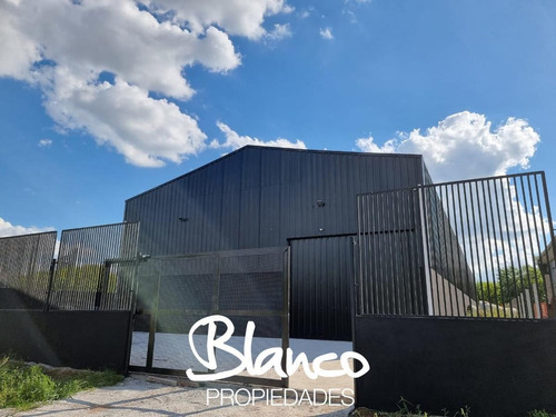 Imagen 1 de 9 de En Venta! Excelente Y Amplio Deposito De 820 Metros En Panamericana Km 41 - Pilar