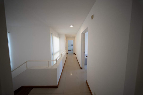Casa En Venta Apto Credito 3 Dormitorios 3 Baños