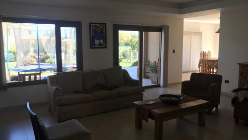 Imagen 7 de 16 de Vendo Casa 3 Dormi- Hermosa - Barrio Privado Sauces Del Lima