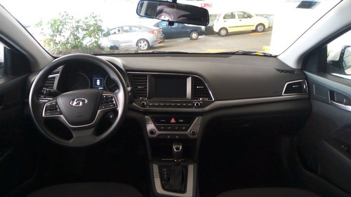 Imagen 8 de 9 de Hyundai Elantra 2018 2.0 Gls Premium At