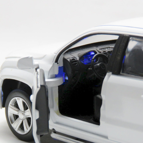 Volkswagen Amarok - Som E Luz - 1/32 - California Action