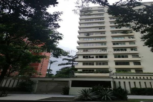 Jg Cod Flex 23-19958, Se Alquila Bello Apartamento En Campo Alegre 