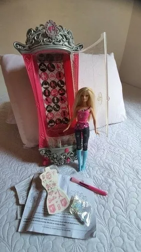 Barbie Moda E Magia Guarda Roupa Glitterizer