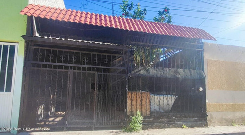 El Rocio Casa De Un Nivel De 2 Recamaras En Venta Pmc1152