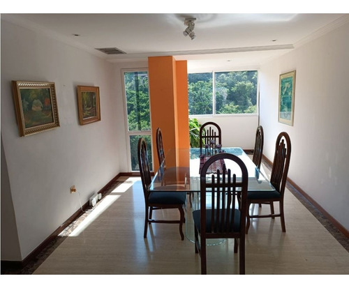 En Venta Espectular Penthouse En Colinas De La California Por $299.000
