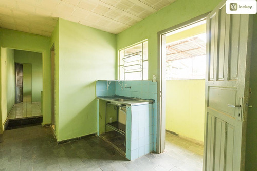 Imagem 7 de 12 de Aluguel De Casa De Fundos Com 45m² E 1 Quarto - 8224