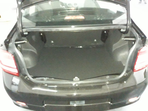 Renault Logan Life 1.6 Negro $ 1.260.000- Car One Sp