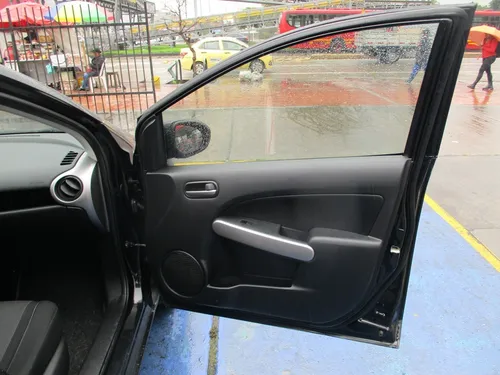 Mazda 2 1500cc Mt Aa