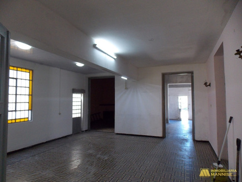 Imagen 6 de 8 de Vendemos Casa Amplios Ambientes. Ituzaingo 1066. Inmobiliaria Mannise.