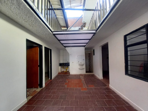 Se Vende Casa Bi Familiar Barrio Tomas Cipriano