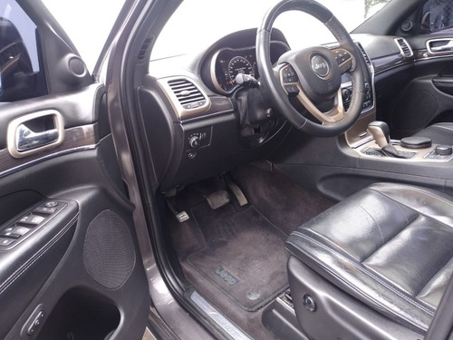 Imagen 9 de 16 de Jeep Grand Cherokee Overland Taraborelli Usados Bariloche /