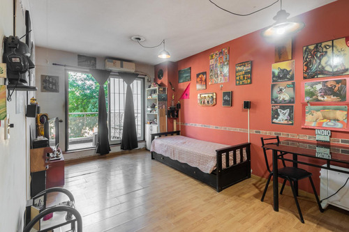 Departamento En Venta De 2 Ambientes En Floresta