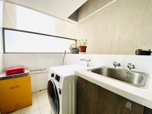 Imagen 12 de 30 de En Venta Luminoso Departamento En Las Condes 2d-2b-1e-1b