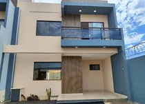 Comprar Vendo Dúplex Sobre Costanera Este, Encarnación: 3 Habitaciones Y 3 Baños