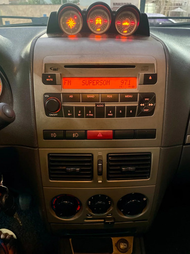 Fiat Strada 1.8 MPI ADVENTURE CE 16V FLEX 2P MANUAL