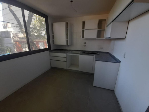 Imagen 2 de 7 de Departamento - Villa Ballester 3 Amb Con Cochera Y Baulera