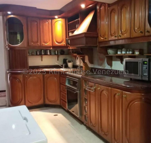 Casa En Venta En Los Parques 24-13456 Yf