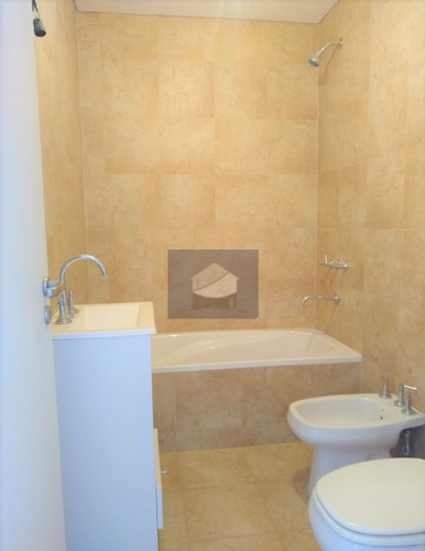 Imagen 9 de 14 de Excelente Departamento 2 Ambientes En Pilar Centro En Venta