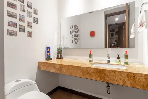 Apartamento En Venta En Chicó Navarra. Cod V9010
