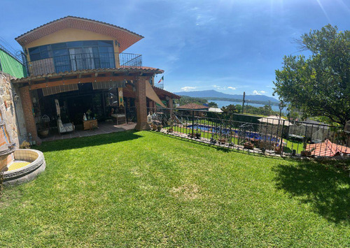 Casa En Tequesquitengo