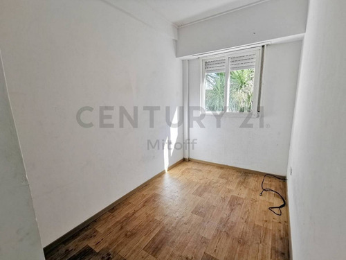 Imagen 12 de 16 de Departamento De 2 Dormitorios En Venta
