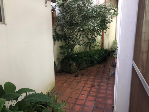 Propiedad Comercial Con Vivienda En Venta Martinez