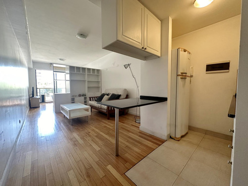 Venta Monoambiente Divisible Con Balcón En Recoleta