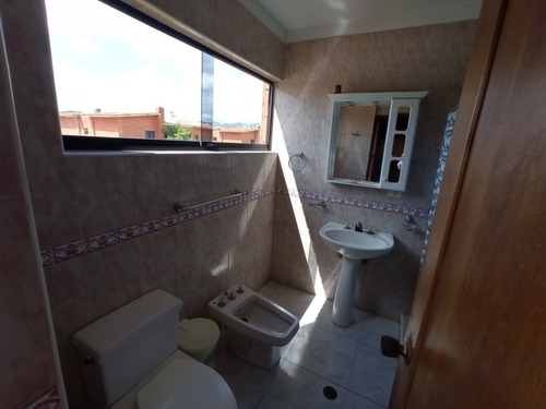 Imagen 6 de 14 de Carlos Vasquez Re/max Townhouse En Venta Oportunidad Tazajal Naguanagua Cod: 422415 0424-4469690