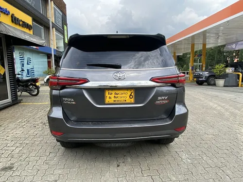 Toyota Fortuner 2.4 Srv Diesel 2022