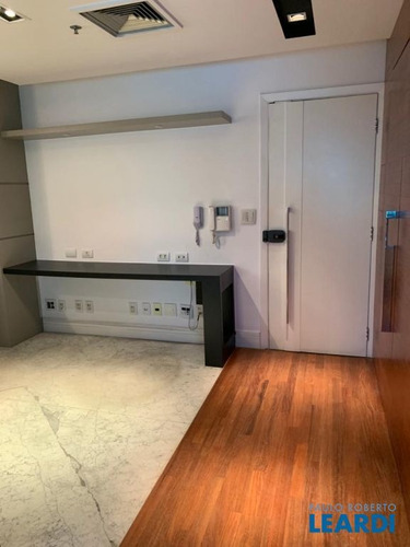 Imagem 9 de 13 de Conj. Comercial - Jardim Guedala - Sp - 616315