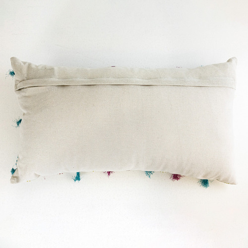 Cojín Con Flechas Bordadas Para Sala 66x35cm Multi Flechas