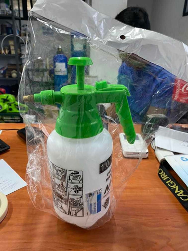 Imagen 4 de 5 de Fumigadora Asperjadora 1 Litro Con Punta De Bronce. Muzin.
